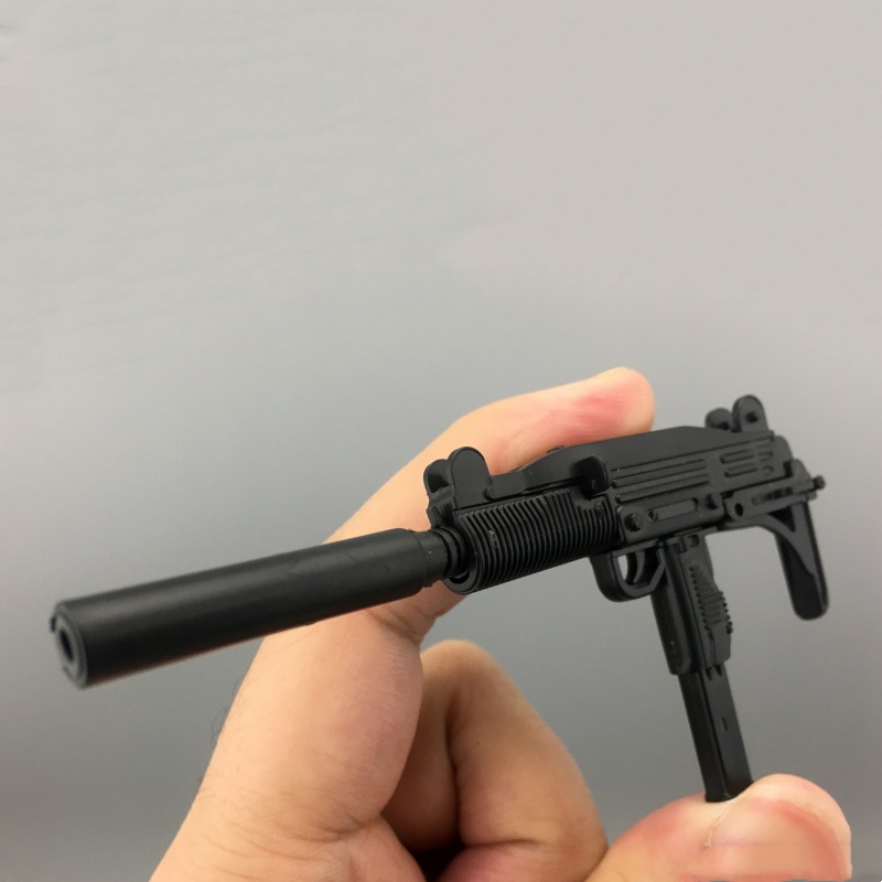 1/6 Scale Uzi Assembly Plastic - Model Kit Weapons review and price