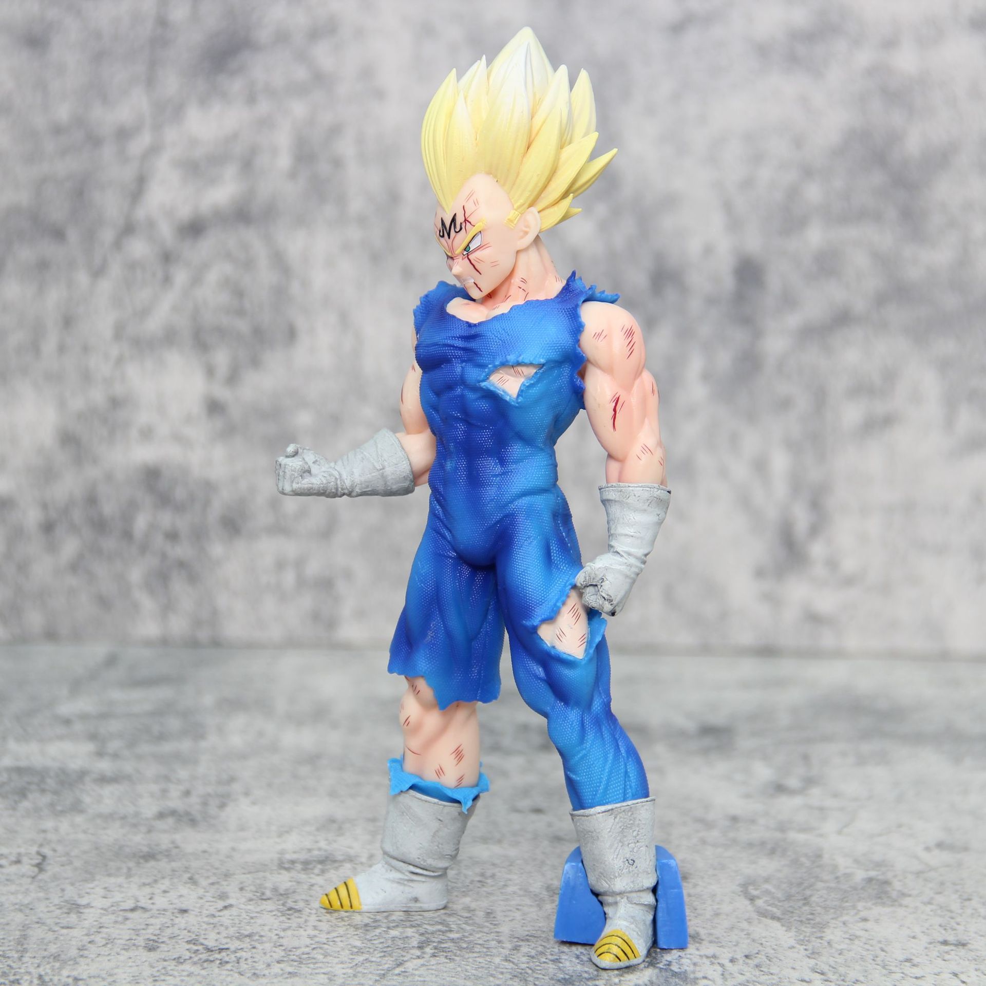Dragon Ball Z Super Saiyan Pri - Model Kit Vegito review and price